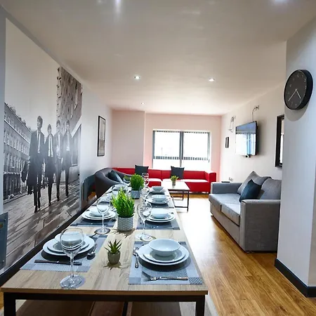 Lennon Suite 4 Bedrooms, 4 Bathrooms Liverpool Esterno foto