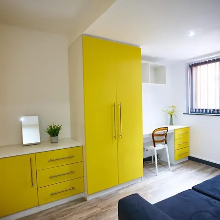 Lennon Suite 4 Bedrooms, 4 Bathrooms Liverpool Esterno foto