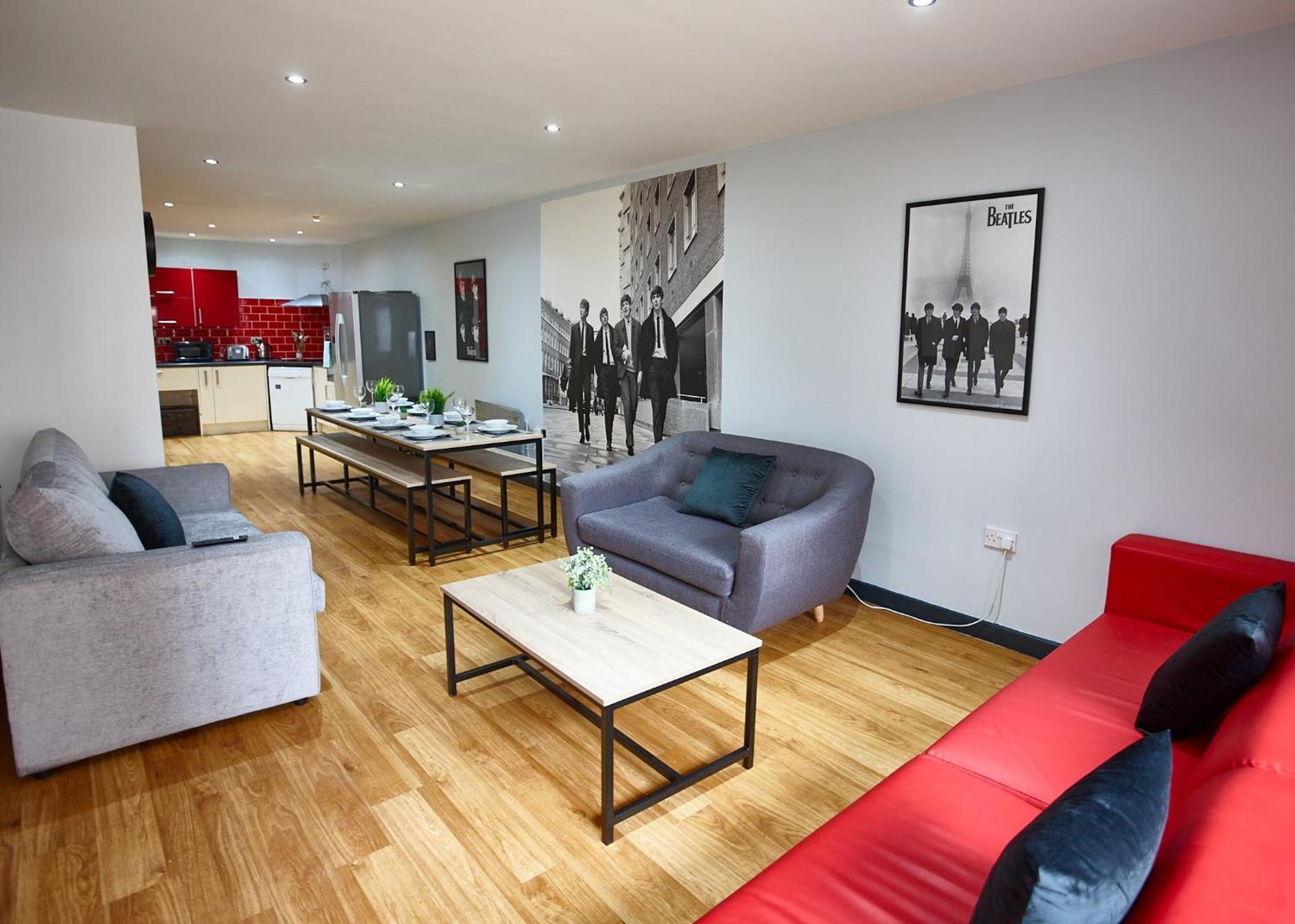Lennon 4 Bedrooms, 4 Bathrooms Apartment