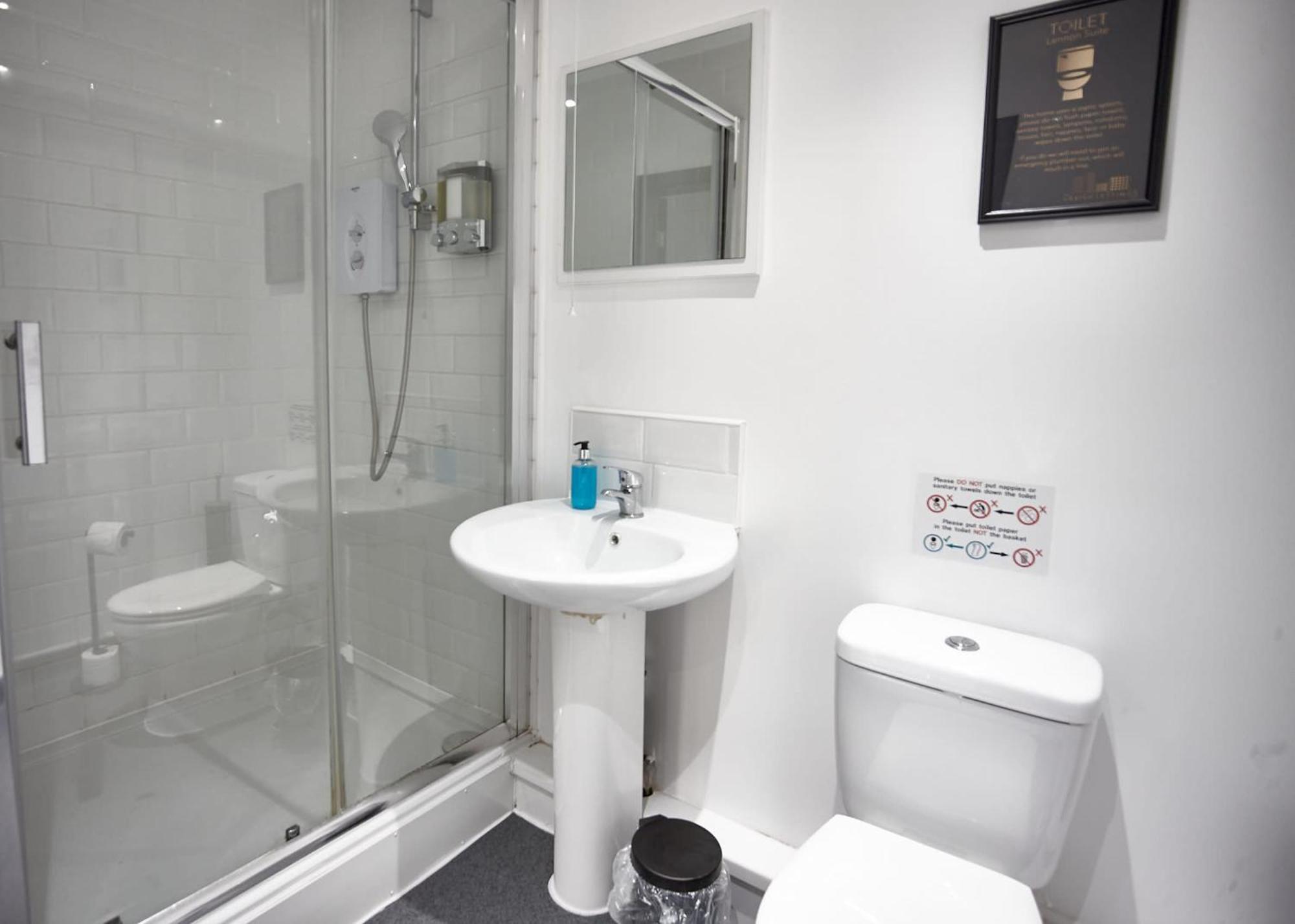 Lennon 4 Bedrooms, 4 Bathrooms Liverpool