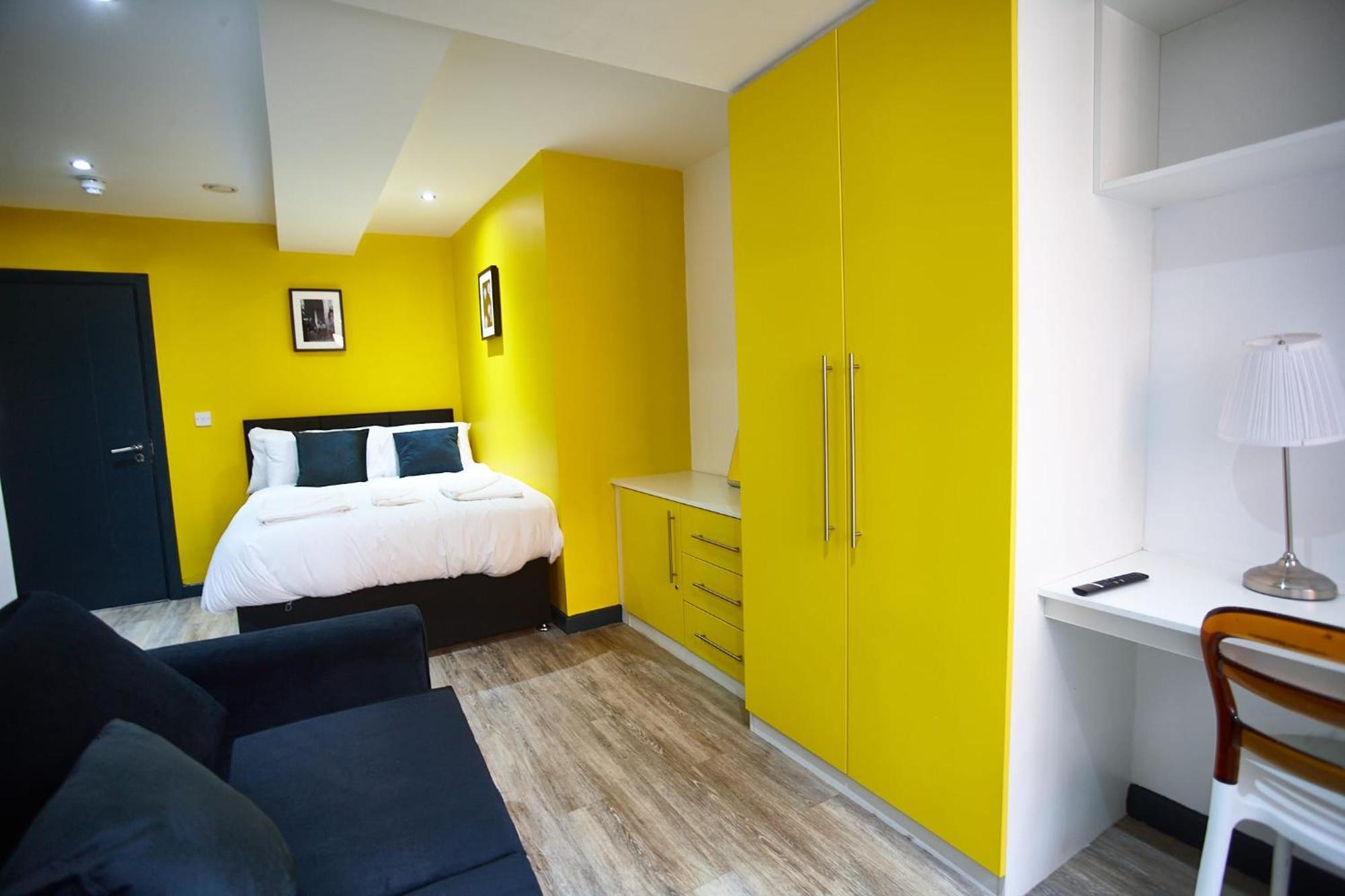 Lennon 4 Bedrooms, 4 Bathrooms Liverpool