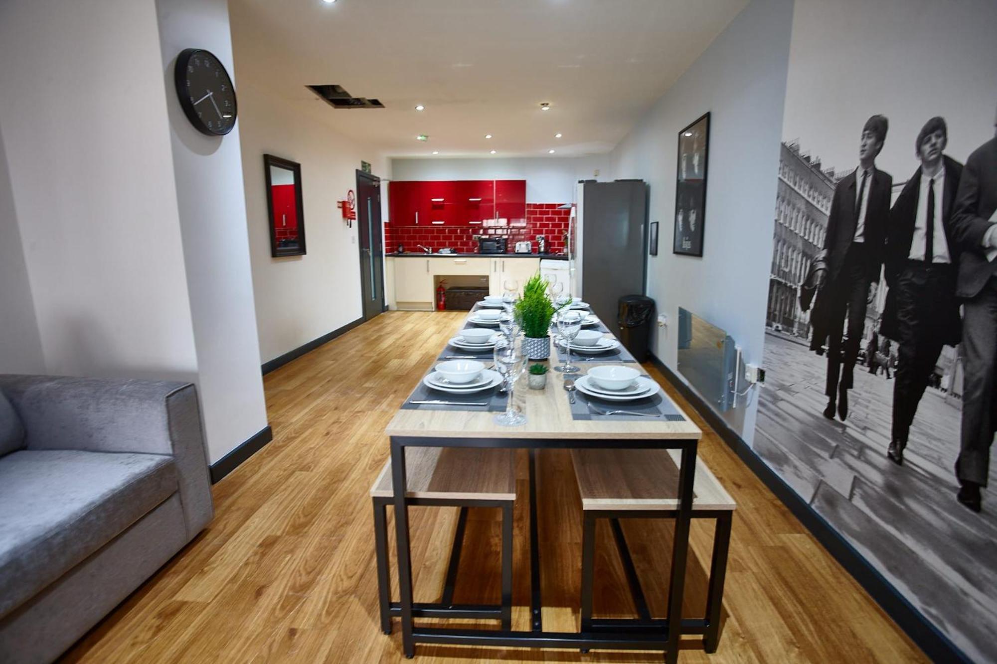 Lennon 4 Bedrooms, 4 Bathrooms *