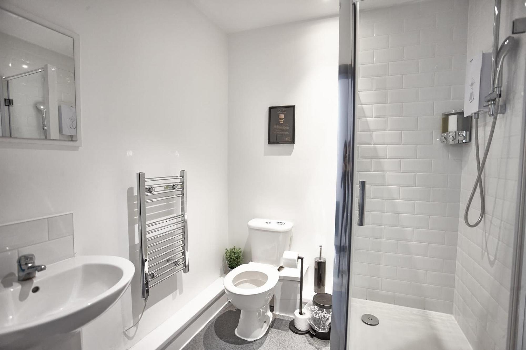 Lennon 4 Bedrooms, 4 Bathrooms Liverpool